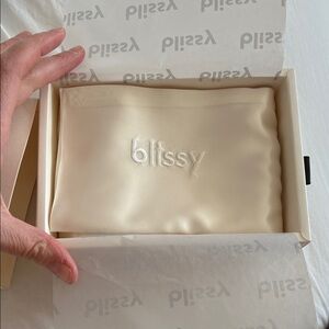 NEW Blissy White Standard Pillowcase